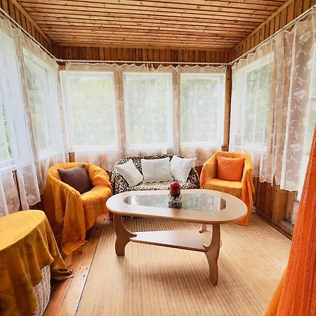 Kodumajutus Roosi Holiday Home